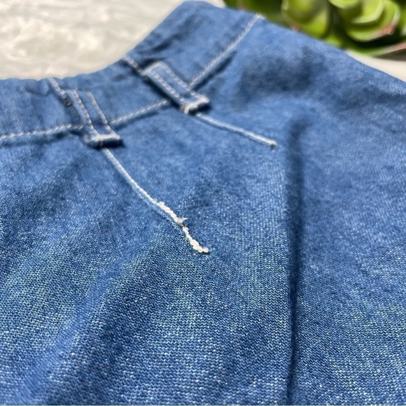 Anthropologie Pilcro Ruffled Hem High Rise Ultra Wide Leg Flare Crop Jeans - Picture 6 of 16